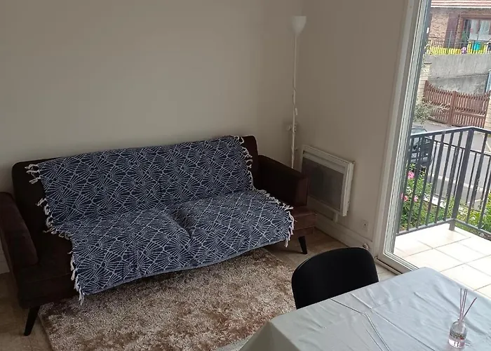 Maison Charmante Et Jardin Prive A Gagny - Proche Paris